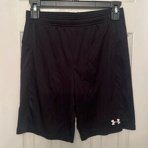 Under Armour youth large soccer shorts